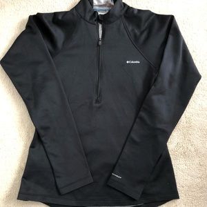 Black Columbia Women’s Jacket 1/4 Zipper.